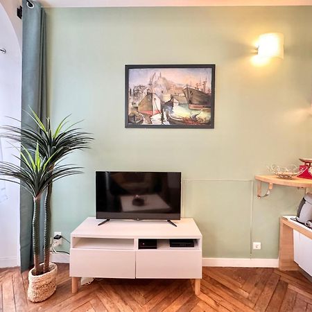 Le Noir Bois Et Blanc - Studio - Wifi - Centre Ville - Entree Autonome Quimper Kültér fotó