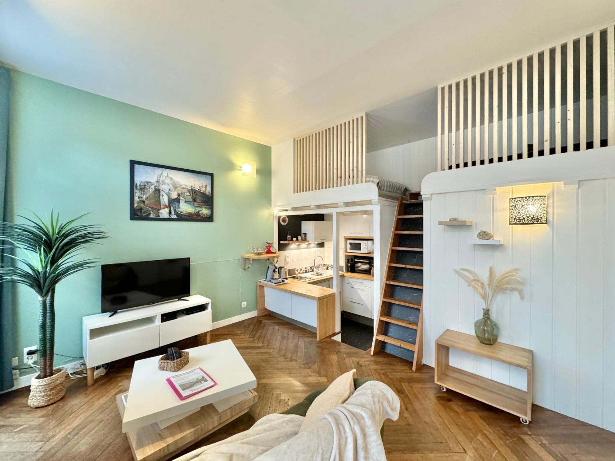 Le Noir Bois Et Blanc - Studio - Wifi - Centre Ville - Entree Autonome Quimper Kültér fotó